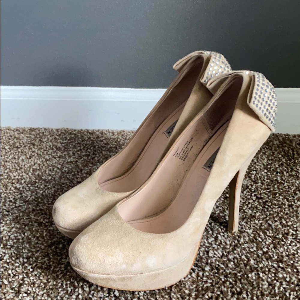 Steve Madden Nude Suede Heels - Picture 8 of 8